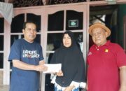 Andre Rosiade Lunasi Tunggakan PDAM dan Beri Modal Usaha Warga Padang