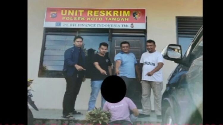 Polsek Kototangah menangkap seorang preman yang kerap melakukan pungli kepada pedagang Pasar Lubukbuaya. (Foto: Istimewa)