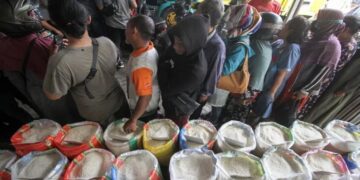 Hadapi Lonjakan Harga, Pemerintah Salurkan Beras Impor ke Pelbagai Daerah