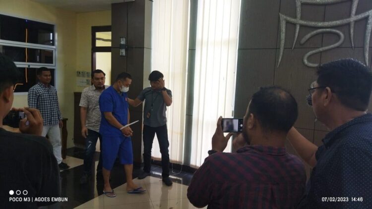 Pelaku penipuan terhadap pengusaha di Sumbar ditangkap. (Dok. Radarsumbar)