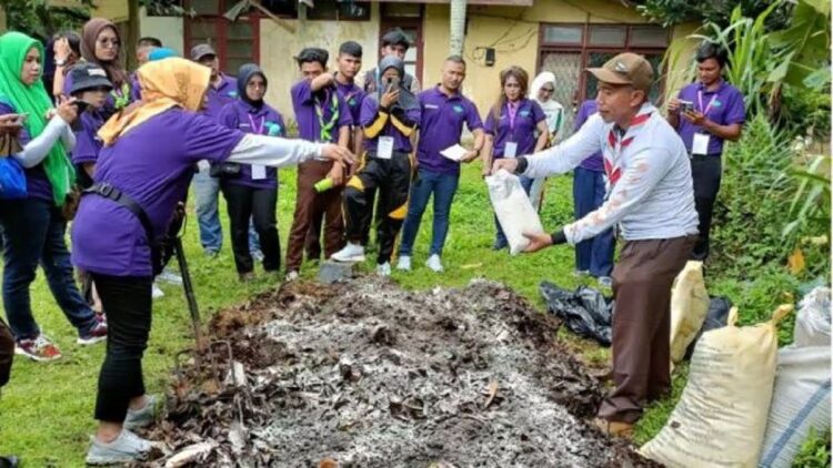 Pemanfaatan mikroba tanah oleh BRIN. (Dok. BRIN)