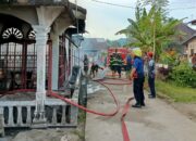 Kebakaran Rumah di Padang Jelang Magrib, Kerugian Rp400 Juta