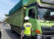 Polisi akan Berlakukan Tilang Manual untuk Truk Odol di Padang