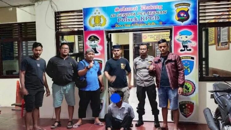 Dilakukan Berulang Kali, Ayah di Solsel Cabuli Anak Tiri yang masih Bawah Umur 1 Jajaran Polsek Koto Parik Gadang Diateh, Kabupaten Solok Selatan,menangkap ayah tiri yang diduga melakukan tindakan asusila terhadap anaknya. (ANTARA/HO-Polsek Koto Parik Gadang Diateh)