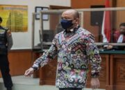 Eks Kapolda Sumbar Teddy Minahasa Dituntut Hukuman Mati di Kasus Tukar Sabu