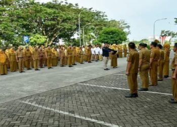 ASN di Pemko Padang melaksanakan apel pagi. (Foto: Dok. Diskominfo Padang)