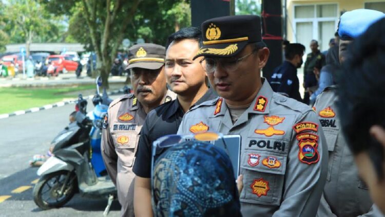 Kendaraan Anda Hilang? Silakan Cek di Polres Dharmasraya 1 Kapolres Dharmasraya AKBP Nurhadiansyah. (Dok. Istimewa)