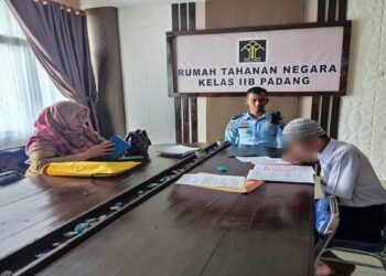 Rutan Padang Fasilitasi Tahanan yang masih Berstatus Pelajar SMP Ikuti Ujian Semester