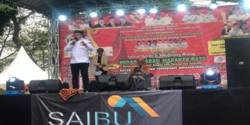 Siapkan 5 Bus, Braditi Moulevey Adakan Pulang Basamo untuk 'Dunsanak Bang Levi' 8 Siapkan 5 Bus, Braditi Moulevey Adakan Pulang Basamo untuk ‘Dunsanak Bang Levi’