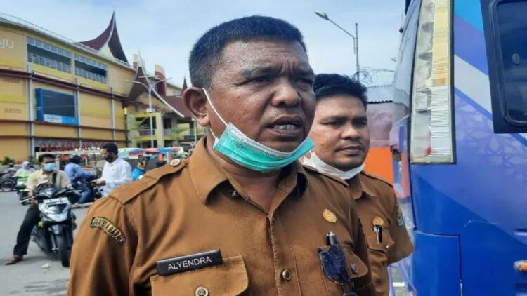 Pemko Pariaman Sebut Baru 20 Persen Usaha Pangan Bersertifikat Halal 1 Kepala Dinas Perindustrian Perdagangan Koperasi dan UKM Kota Pariaman, Sumbar Alyendra. (ANTARA/Aadiaat M. S.)