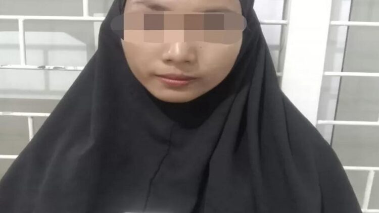 Berdalih untuk Penuhi Kebutuhan Ekonomi, Ibu Muda di Padang Nekat Jual Sabu 1 Terhimpit kebutuhan ekonomi, seorang ibu di Padang nekat berjualan narkoba. (Foto: Dok. Istimewa)