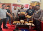 Polsek Pancungsoal Pessel Buru Pengedar yang Kabur Tinggalkan Puluhan Paket Ganja
