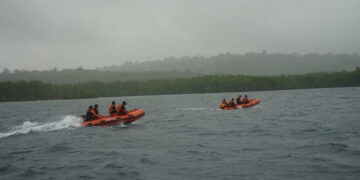 Pencarian orang hilang di perairan Mentawai. (Foto: Dok. Basarnas)