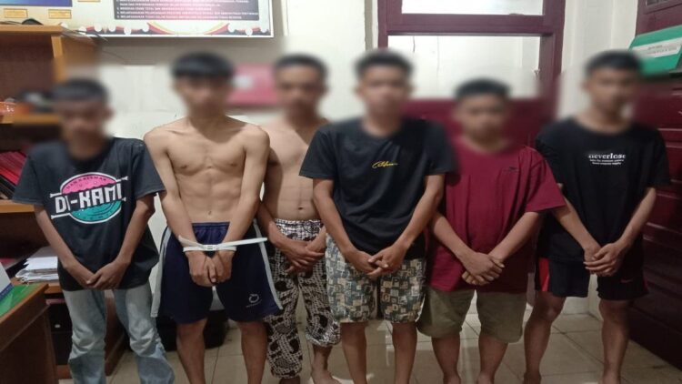 Enam pelajar di salah satu SMK di Padang ini ditangkap karena melakukan penganiyaan. (Foto: Dok. Istimewa)