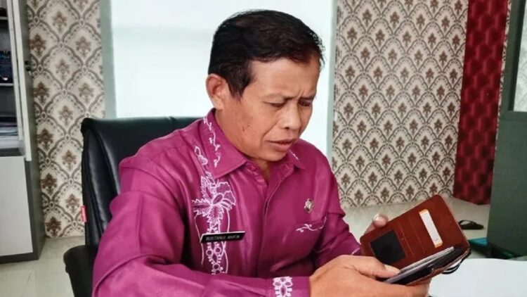 76 Nagari di Agam Salurkan Rp3,48 Miliar Dana Desa untuk BLT 1 Sekretaris Dinas Pemberdayaan Masyarakat dan Nagari Agam Bustanul Arifin. (Antara/Yusrizal)