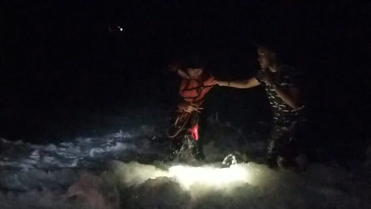 Cari Orang Hilang di Mentawai, Bule dan Susi Air Ikut Bantu Basarnas 1 Pencarian gabungan tim SAR dalam tiga operasi gabungan pencarian orang hilang di Kabupaten Kepulauan Mentawai. (Foto: Dok. Basarnas)