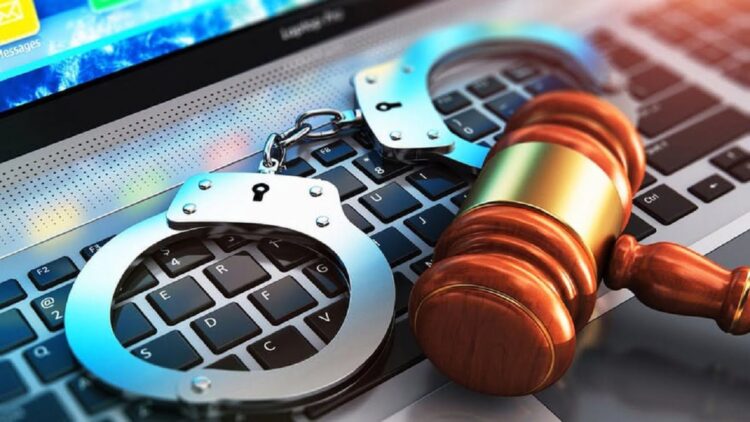 Pria di Sumbar Bikin Video Jokowi Berbadan Istri Firaun, Polisi: Pelaku Wajib Lapor 1 ilustrasi ITE. (Dok. Istimewa)