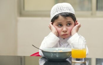 ilustrasi anak berpuasa. (Dok. istimewa)