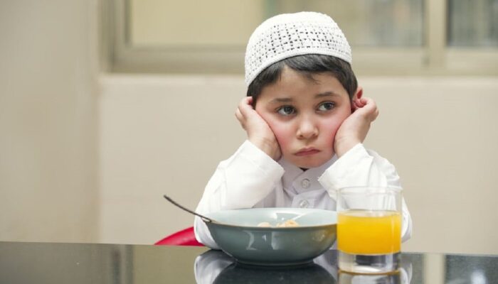 Kapan Anak Siap Berpuasa? Ini Penjelasan Psikiater dan Psikolog