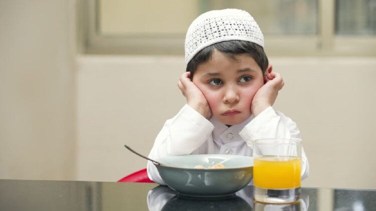 ilustrasi anak berpuasa. (Dok. istimewa)