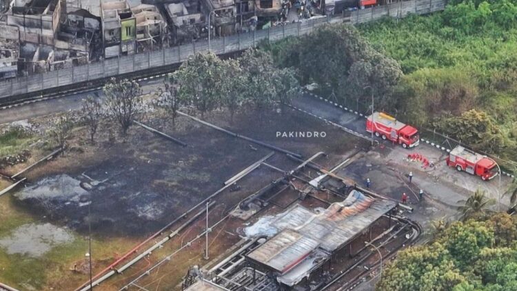 Polri Bantu Tangani Insiden Plumpang, Identifikasi Korban hingga Usut Penyebab 1 Insiden kebakaran Depo Pertamina di Plumpang, Jakut. (Dok. Divhumas/Pakindro)