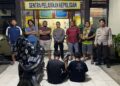 Dua Jambret di Dharmasraya Diciduk Polisi, Sudah Beraksi Lima Kali 4 Dua pelaku jambret ditangkap polisi di Kabupaten Dharmasraya. (Foto: Dok. Polsek Pulau Punjung)