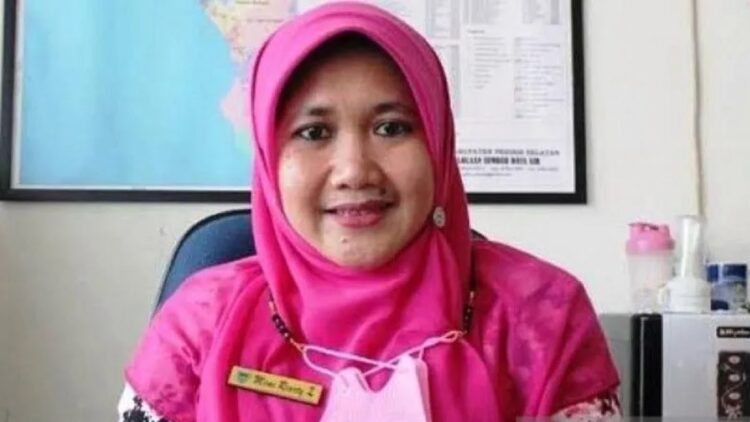 Pemkab Pessel Buka Peluang Pelaku Usaha Perikanan Kelola Cool Storage 1 Kepala Dinas Perdagangan dan Transmigrasi Mimi Riarty Zainul. (ANTARA/HO-Diskominfo Pessel)