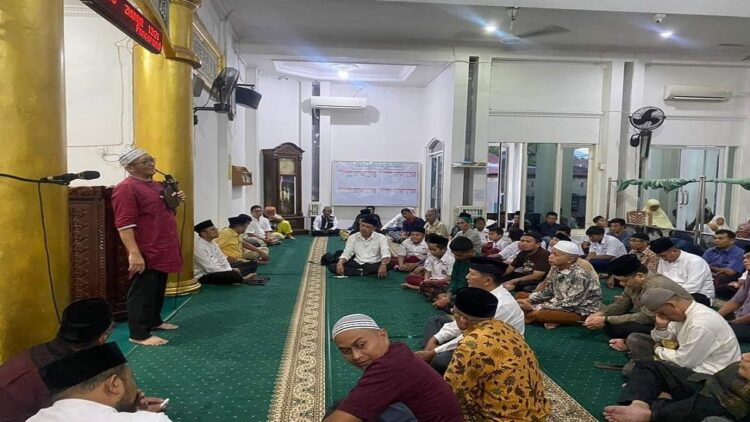 Wali Kota Padang Hendri Septa resmi menutup Pesantren Ramadan. (Foto: Dok. infopublik.id)