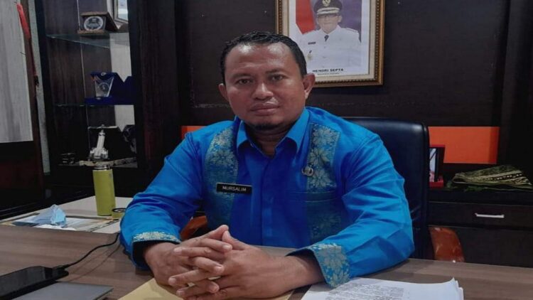 Satpol PP Padang Ingatkan Pemilik Penginapan Tak Terima Pasangan Bukan Suami-Istri 1 Kasatpol PP Kota Padang Mursalim. (Foto: Dok. Infopublik.id)