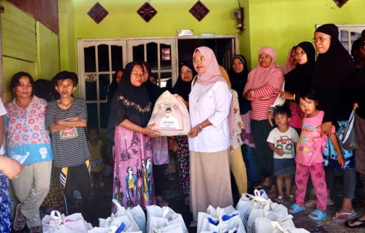 Jelang Lebaran, Andre Rosiade Sebar Puluhan Ribu Sembako di Sumbar 1 IMG 20230418 WA0023