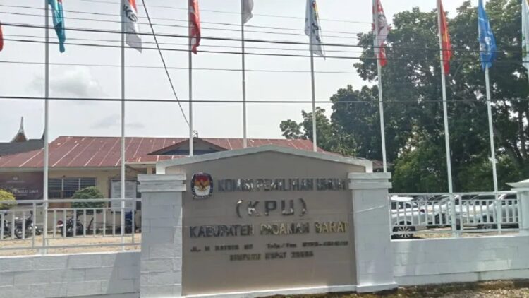 Gedung KPU Kabupaten Pasaman Barat. ANTARA/HO