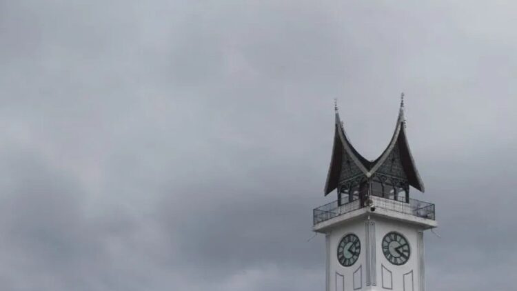 Jam Gadang Kota Bukittinggi (Antara/Al Fatah)