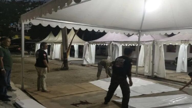 Festival Muaro Padang Diramaikan 80 UMKM, Diperkirakan akan Terus Bertambah 1 Wali Kota Padang Hendri Septa bersama jajaran meninjau persiapan Festival Muaro Padang. ANTARA/HO-Diskominfo Padang