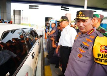 Kapolri cek pengaturan lalin di jalur mudik. (Dok. Istimewa)