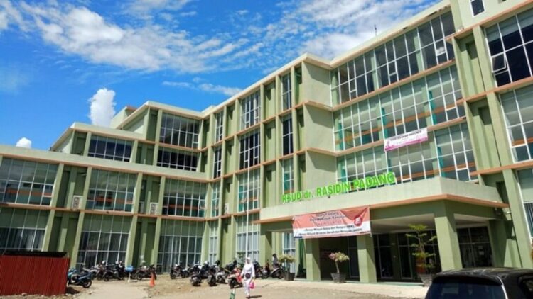 Gedung RSUD dr Rasidin, Padang. (Foto: Dok. Istimewa)