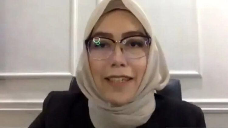 Tangkapan layar akademisi sekaligus ahli hukum kesehatan dari Universitas Andalas (Unand) Sumatera Barat (Sumbar) Dr Yussy Adelina Mannas dalam sebuah webinar di Padang. (ANTARA/Muhammad Zulfikar).
