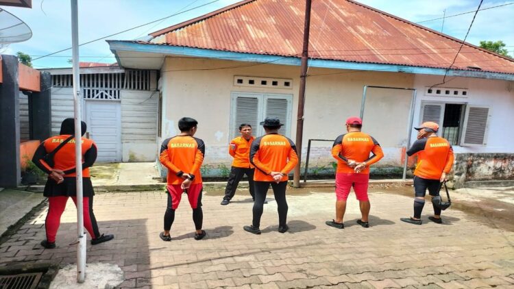 Pos SAR Limapuluh Kota mencari seorang pria tua asal Kabupaten Tanah Datar yang hilang di Batang Sinamar. (Foto: Dok. Basarnas)