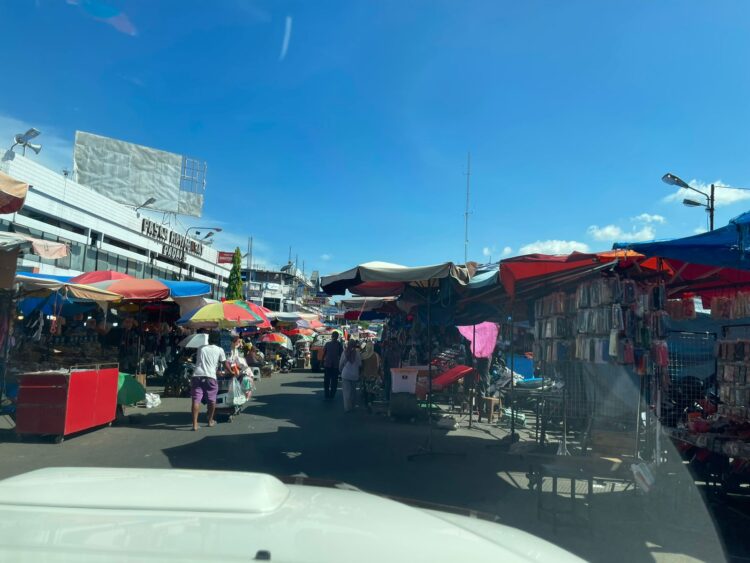 Sekda: PKL Pasar Raya Padang segera Dipindahkan setelah Fase VII Selesai 1 Ilustrasi Pasar Raya Padang. (Foto:Dok. Istimewa)