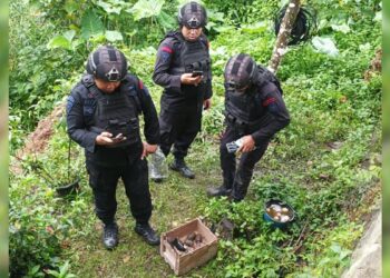 Pemusnahan granat dan amunisi aktif di Silaing Atas. (Foto: Dok. Polres Padang Panjang)