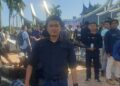 Ketua LBH Pers, Aulia Rizal saat mendampingi aksi demo KWAK Sumbar. (Dok. Istimewa)