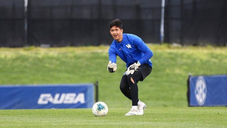 Kiper Panathianaikos B, Cyrus Margono akan mengurus naturalisasi mandiri. (Dok. Istimewa)