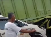 Ambulans Tabrak Truk Berhenti di Pessel, Sopir dan Penumpang Terluka