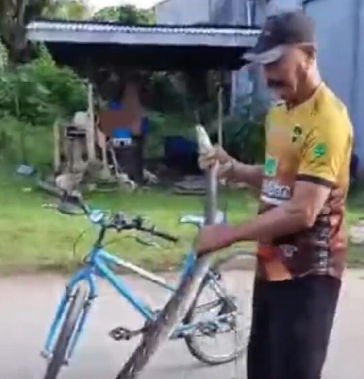 Warga Jondul Parupuk Tabing Kaget, Seekor Piton 4 Meter Ditemukan di Selokan 1 IMG 20230508 WA0007