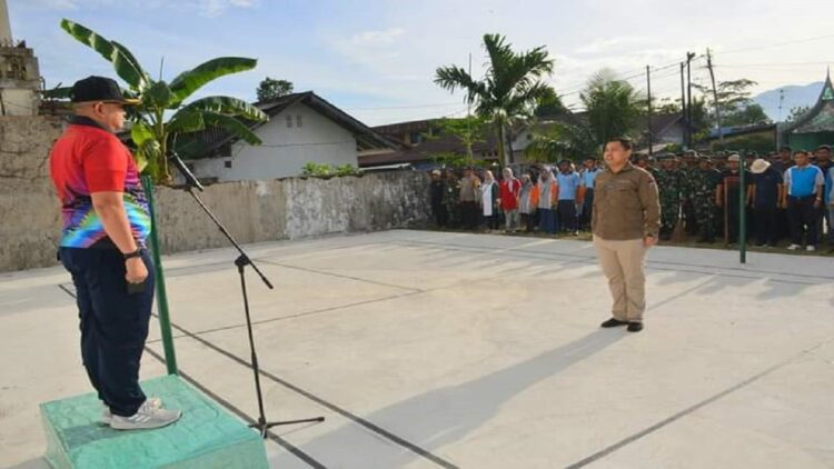 Jaga Kebersihan, Pemko Padang Ajak Masyarakat Kurangi Penggunaan Kantong Plastik 1 Pemko Padang mengajak masyarakat menjaga kebersihan. (Foto: Dok. Infopublik.id)