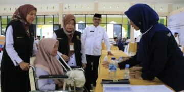 Begini Alur One Stop Service yang Diterapkan Kemenag Sumbar untuk CJH Lansia