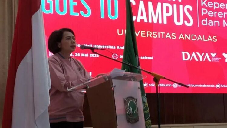 Direktur Keuangan dan Manajemen Risiko PT Angkasa Pura II Hilda Savitri, di Padang, Sumbar, Jumat (26/5/2023). ANTARA/Muhammad Zulfikar