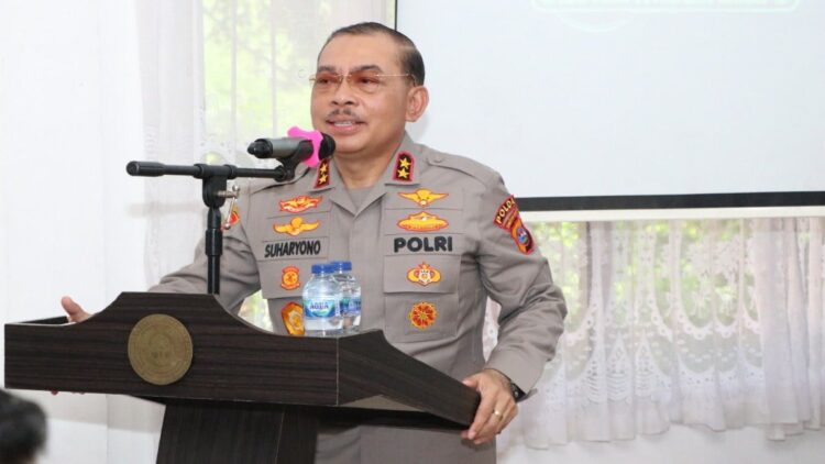 Kapolda Sumbar Beri Kuliah Umum Kepada Mahasiswa Unes Padang 1 Irjen Pol Suharyono