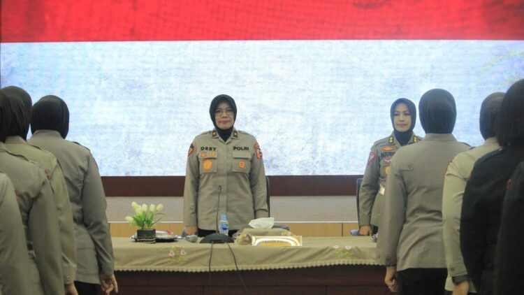 Polda Sumbar Didatangi Pakor Polwan RI, Ini Agendanya 1 Pakor Polwan RI, Brigjen Pol Desy Andriani melaksanakan kunjungan ke Polda Sumbar. (Dok. Bidhumas)