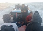 Salurkan Zakat di Pedalaman Mentawai, UPZ Semen Padang Terobos Samudra Hindia