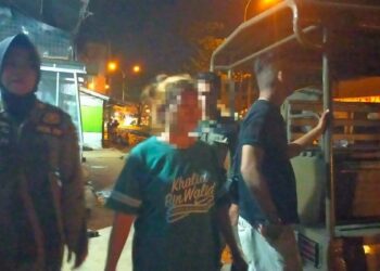 Suami Dipenjara, Perempuan Paruh Baya di Padang Ini Diduga Bawa Berondong ke Rumah